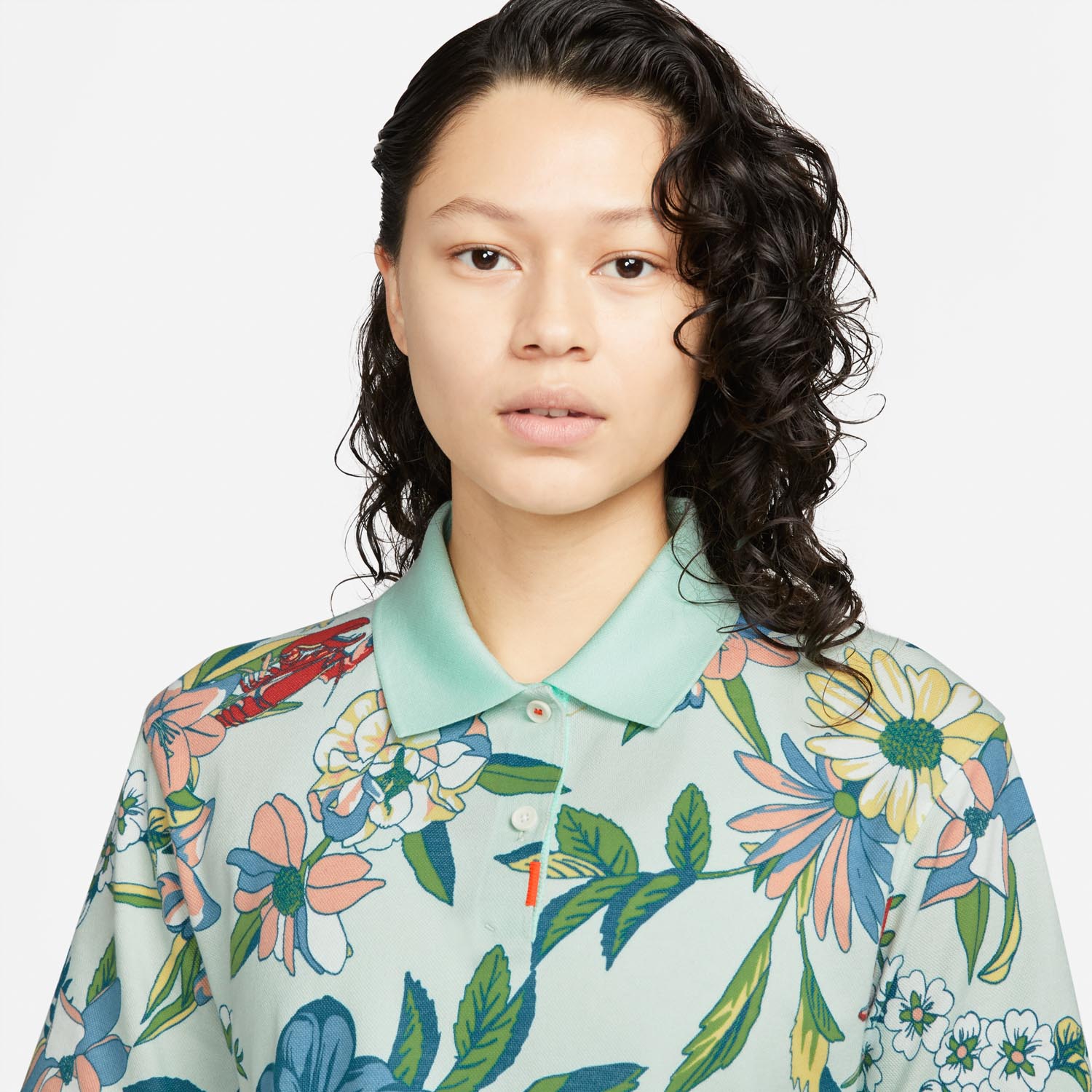 Nike women's floral on sale shirt